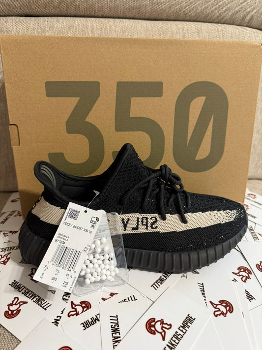 Adidas Yeezy Boost 350 V2 "Oreo"